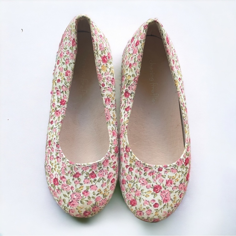 Chasing fireflies flats with floral design sz 10